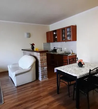 아파트 Bastya Apartmanhaz *