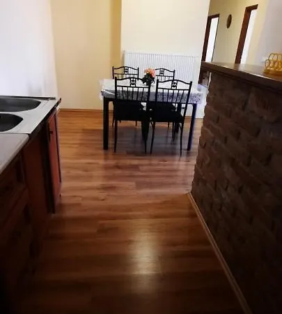 아파트 Bastya Apartmanhaz *