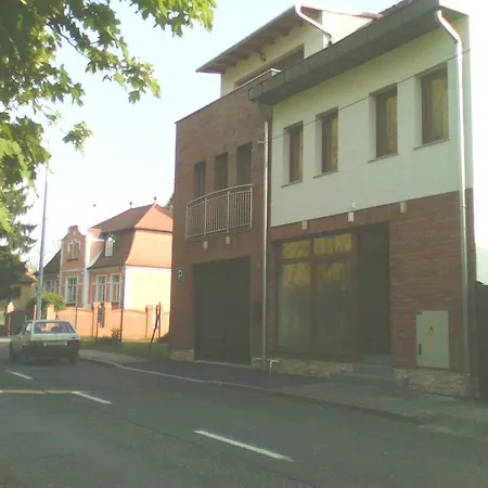 דירה Bastya Apartmanhaz Sárvár