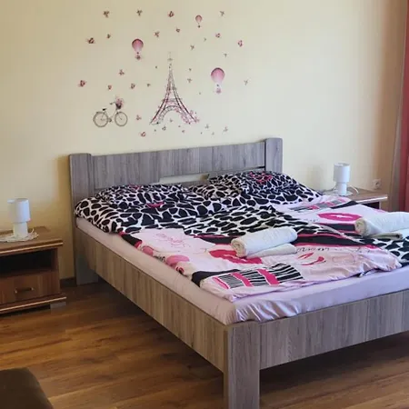 Bastya Apartmanhaz Διαμέρισμα *