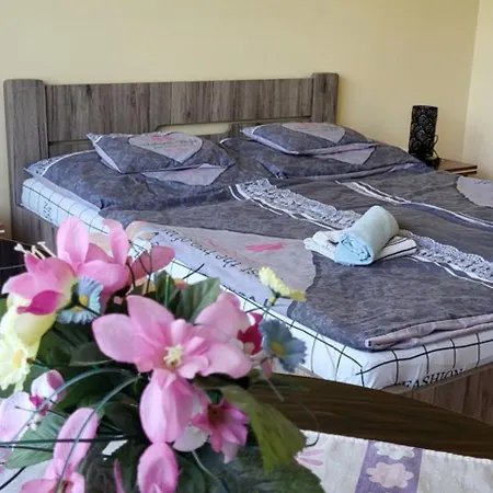 Bastya Apartmanhaz Διαμέρισμα Sárvár