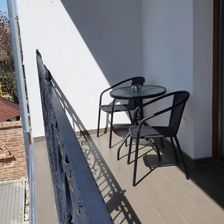 Lägenhet Bastya Apartmanhaz