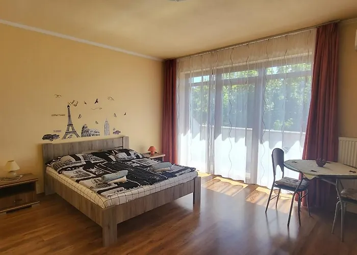 Bastya Apartmanhaz 公寓 Sárvár