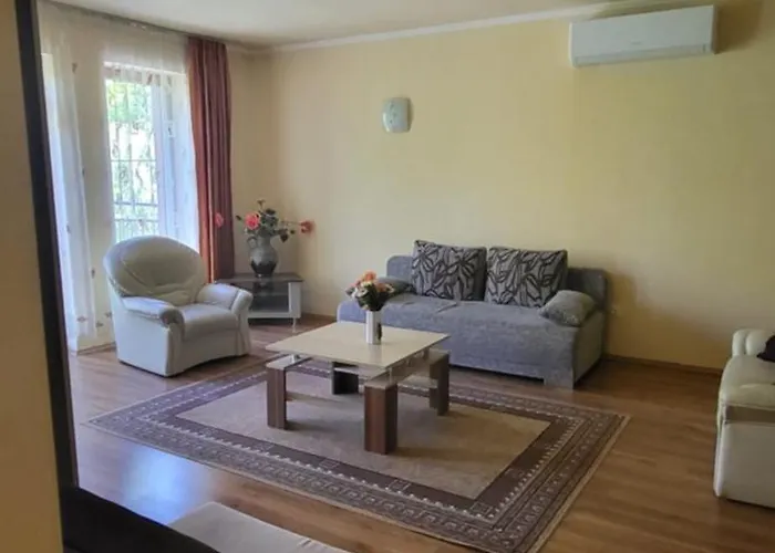 公寓 Bastya Apartmanhaz Sárvár