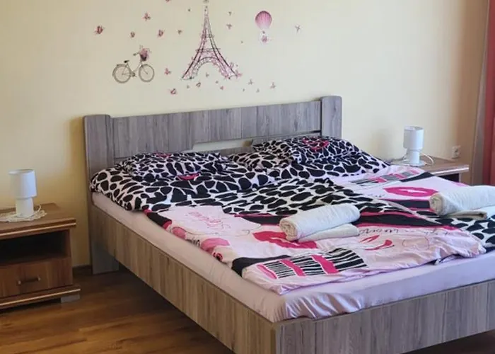 Bastya Apartmanhaz 公寓 *