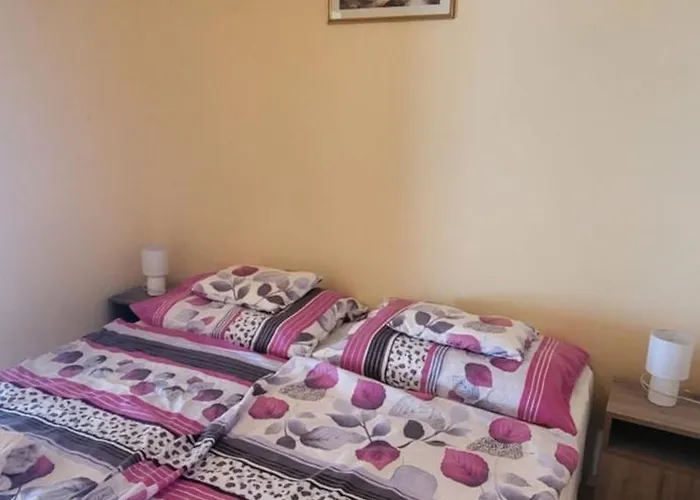 Bastya Apartmanhaz 公寓