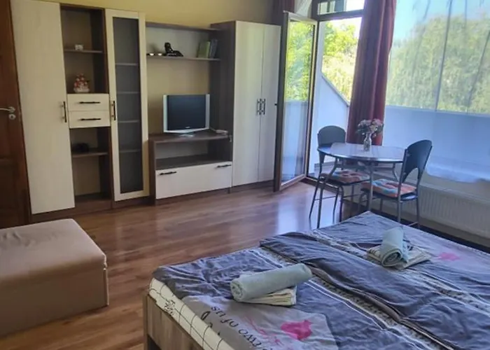 Bastya Apartmanhaz 公寓